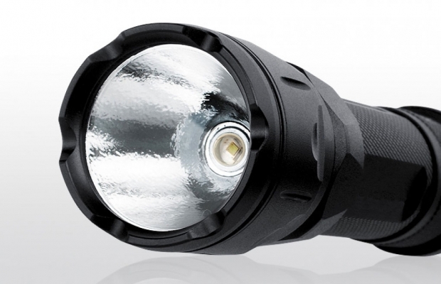 Lanterna Tactical 102 cu led CREE 